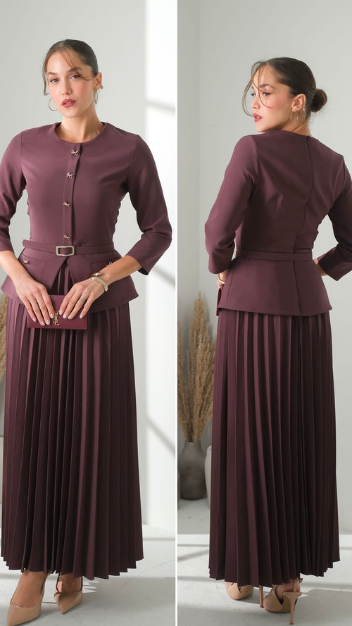 Woman wearing the Aurelle Dress from Astineboutik, an elegant and sophisticated women’s dress styled for professional workwear, weddings, cocktail parties, and special occasions