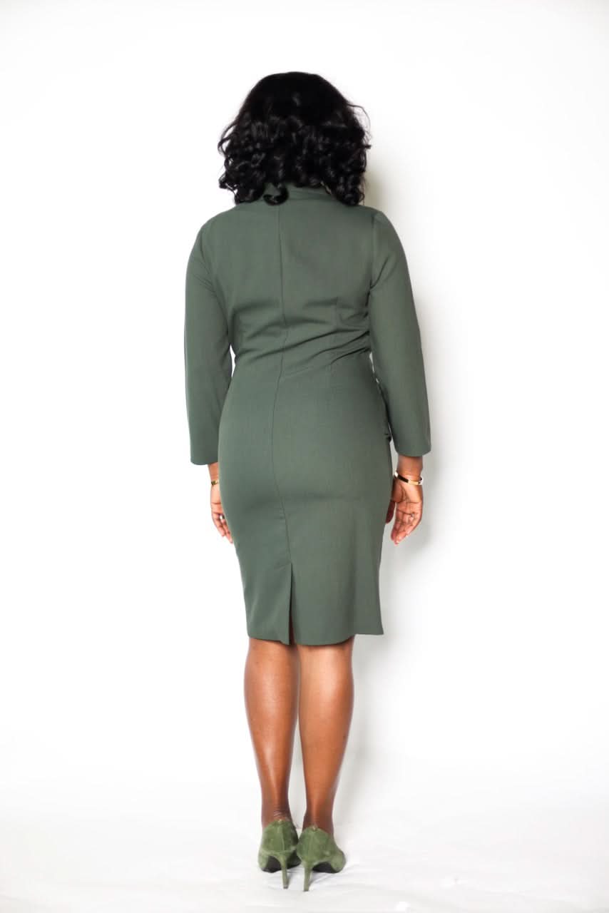 Green Knee length dress 12 Green Knee length dress 12