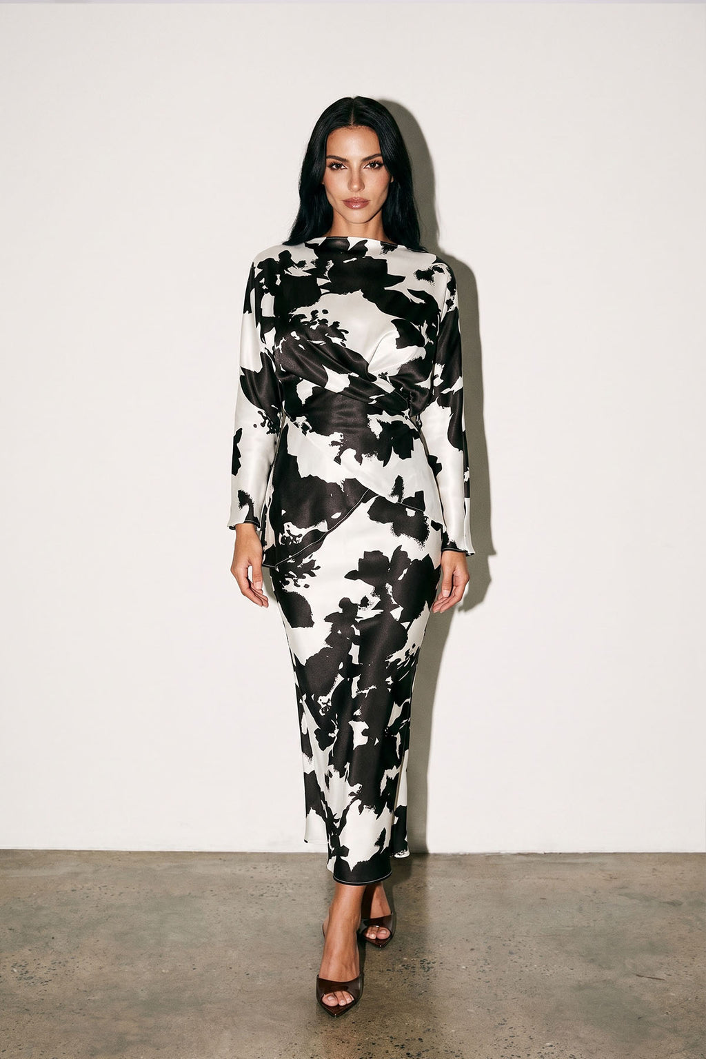 Evora Bloom Cream & Espresso Two-Piece Skirt Set.